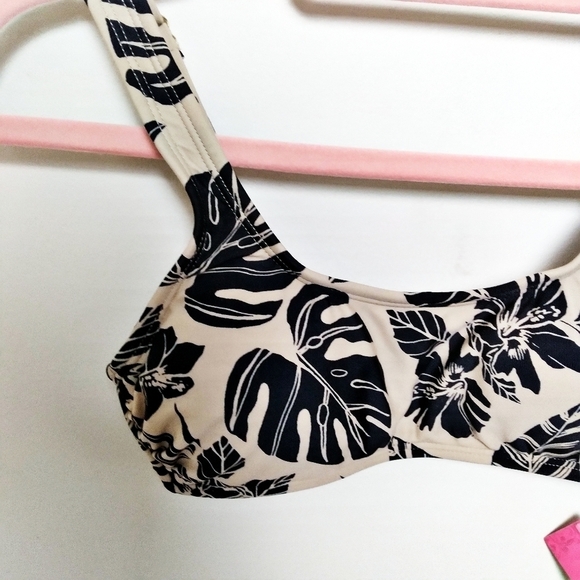 Xhilaration Neutral Tropical Leaf Print Bikini Top Size XS - Picture 3 of 8